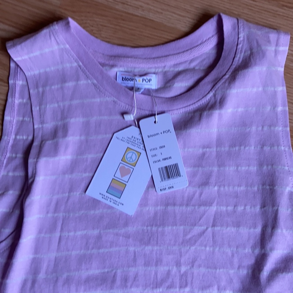 NWT Bloom & Pop sleeveless tank size small